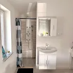 Sarah Villa *
