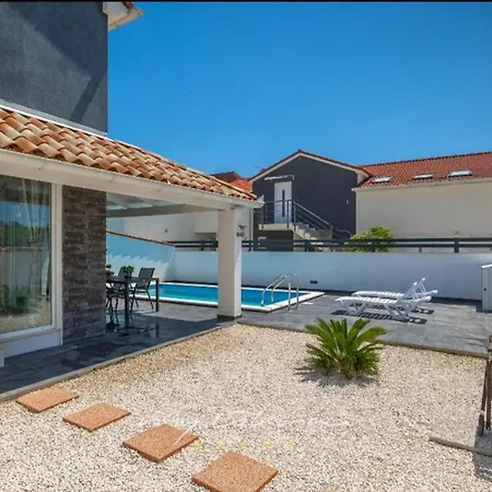 Villa Sarah