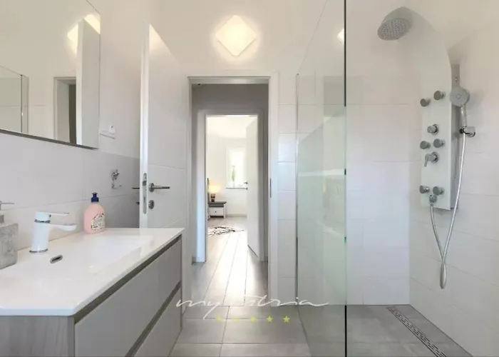 Sarah 빌라 메덜린